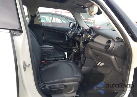 2017 Mini Hardtop Cooper from USA, damaged, VIN WMWXU1C5XH2E18436